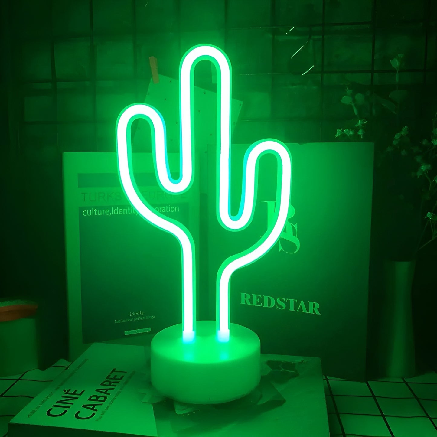 Neon Cactus Light