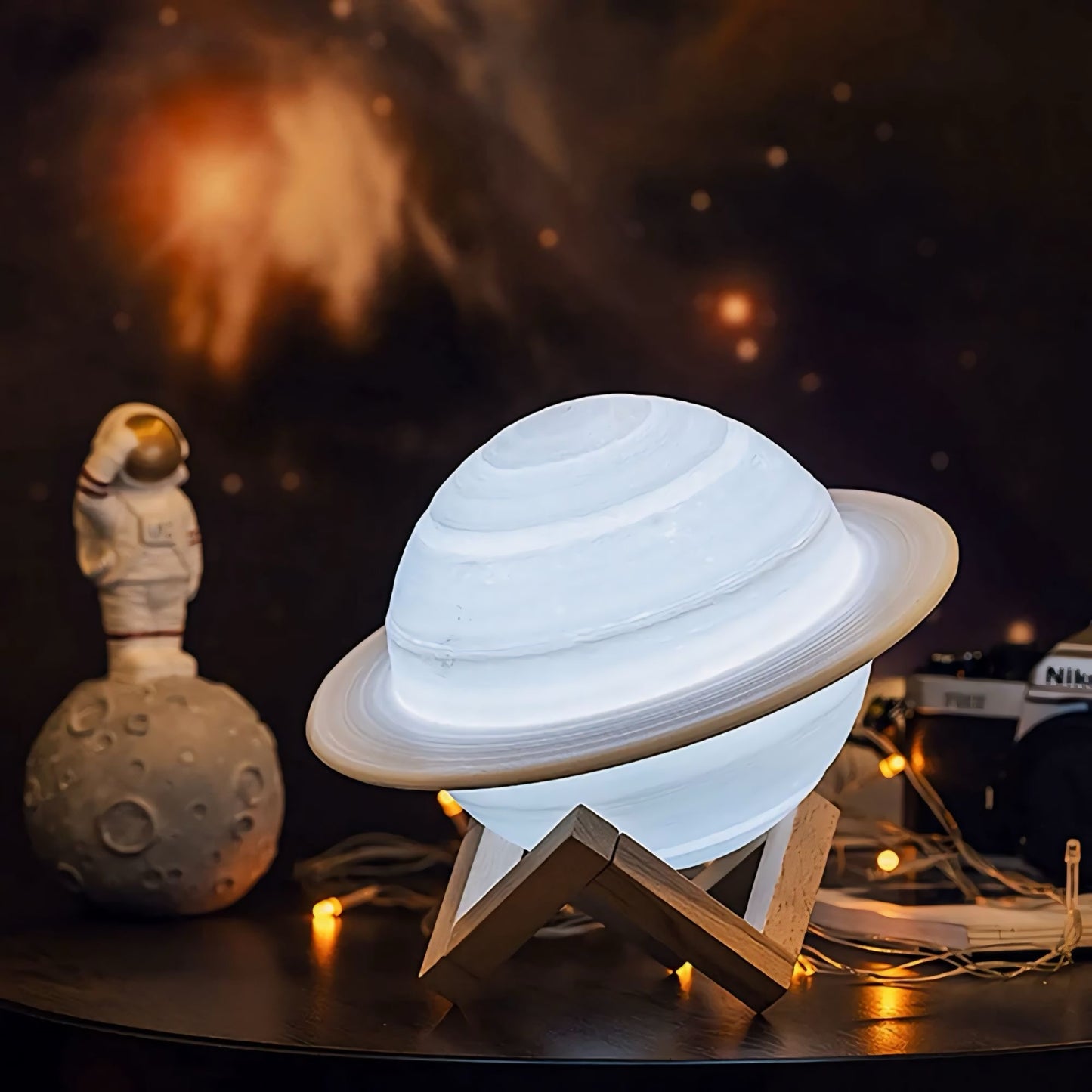 Saturn Lamp Light - Tech Scape Hub