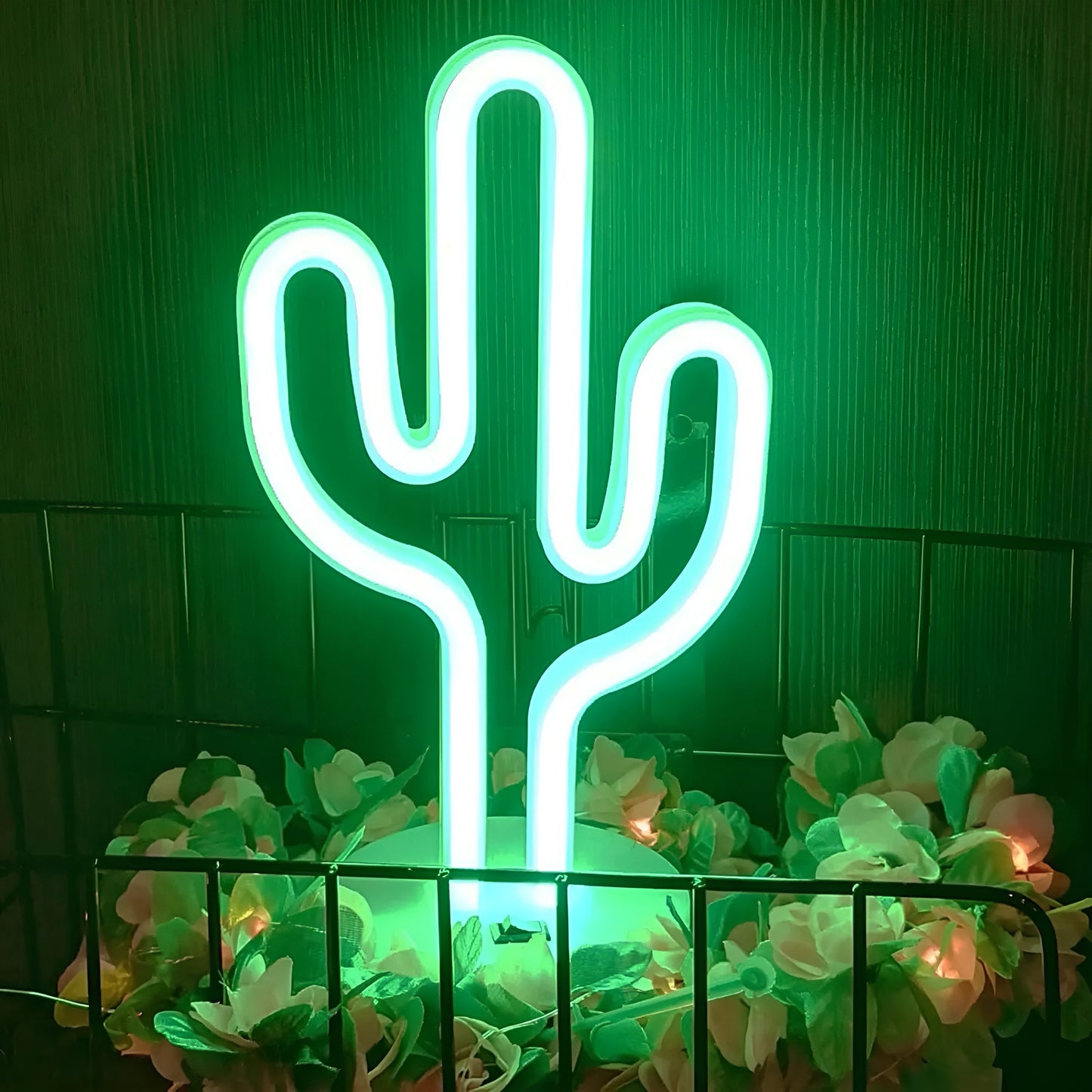 Neon Cactus Light